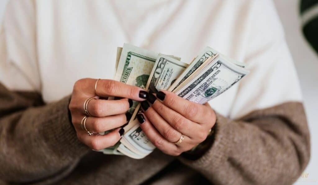 How to Qualify for the $1,000 Federal Government Seed Money